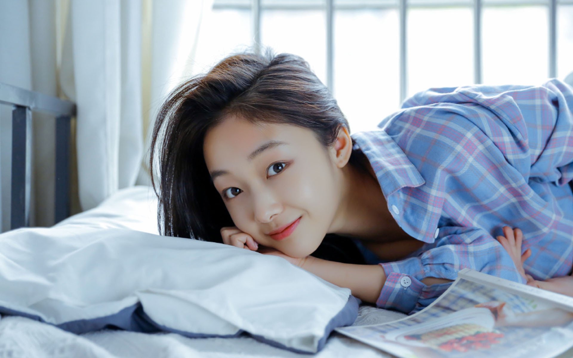女子网球大奖赛中，郑钦文挺进半决赛，随需而变是什么意思