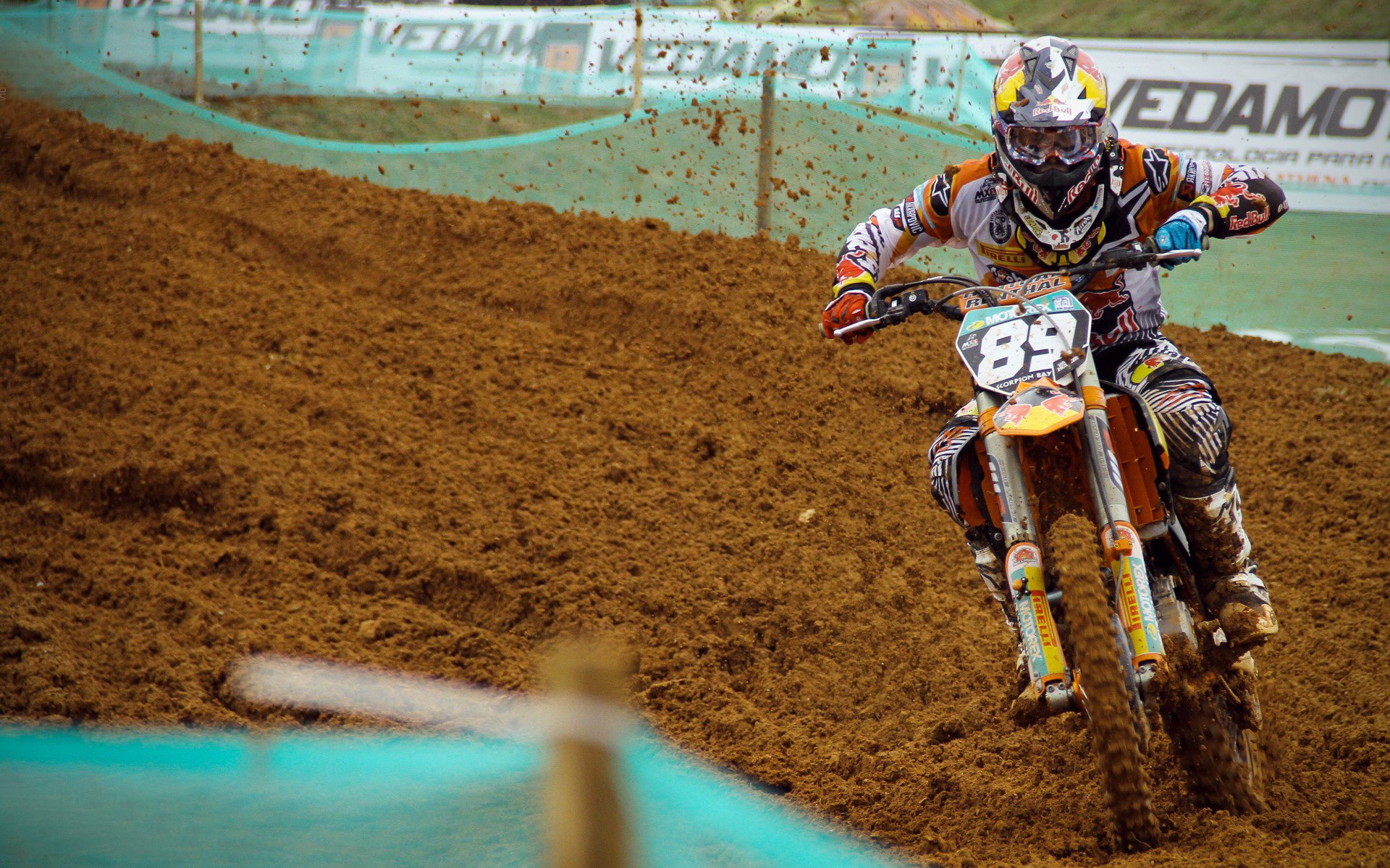 开云体育网站入口-德甲争夺激烈，精彩反击和战术调整不断出现，德甲打法